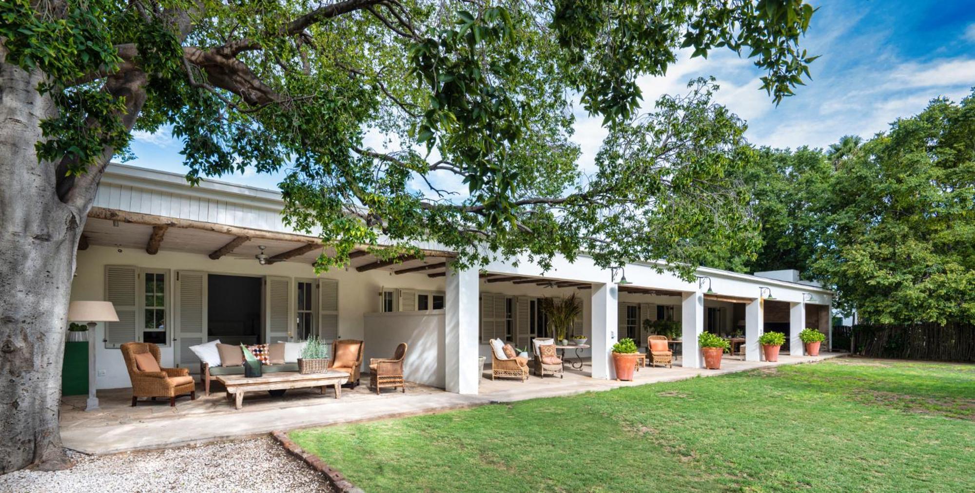Langhuis Guesthouse Graaff-Reinet Екстериор снимка